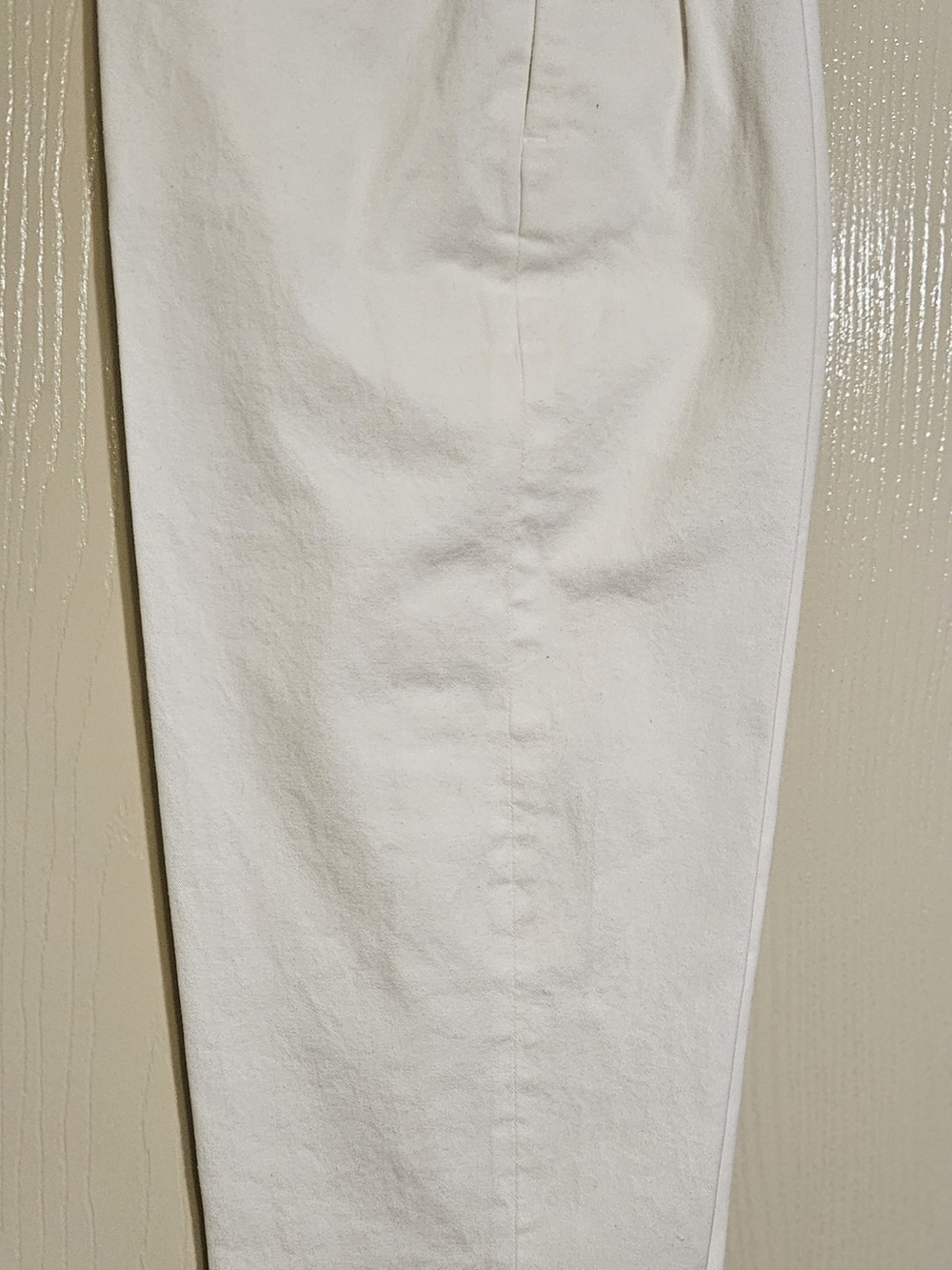 Women's Straight Leg Jeans - White, Olive brand. Size 28, like new.
